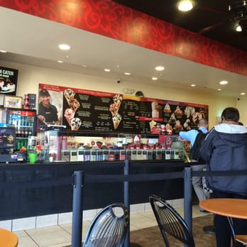 Cold Stone Creamery - It's a busy place - Ice Cream & Frozen Yogurt Near Me - Chesapeake, Virginia Cold Stone Creamery - It's a busy place - Ice Cream & Frozen Yogurt Near Me - Chesapeake, Virginia