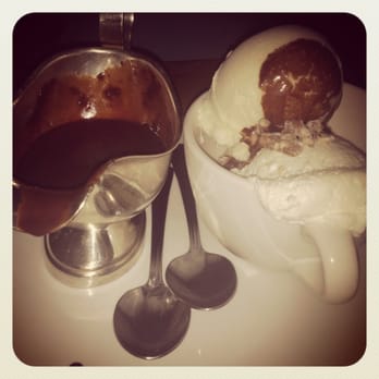 Hillstone - Ice cream sundae - New American Near Me - San Francisco, California