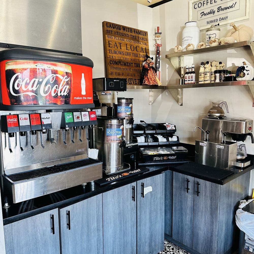 Lankford's - Bellaire - Self serve drinks - Burgers Near Me - Bellaire, Texas Lankford's - Bellaire - Self serve drinks - Burgers Near Me - Bellaire, Texas
