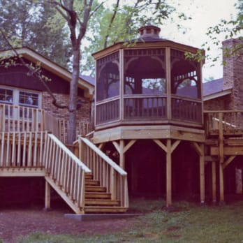 My Ground - Tennessee Deck - This is the finished deck. All railings were built with custom pickets. - Landscaping Near Me - Magalia, California My Ground - Tennessee Deck - This is the finished deck. All railings were built with custom pickets. - Landscaping Near Me - Magalia, California