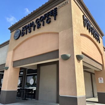 Kona Coffee District - Outside - Coffee & Tea Near Me - Lake Forest, California