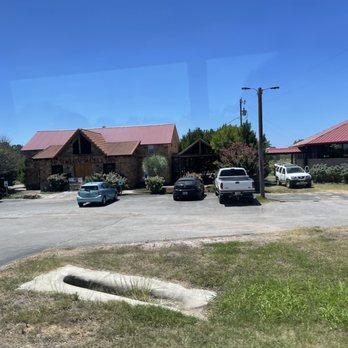 Mendelbaum Cellars - Wineries Near Me - Fredericksburg, Texas