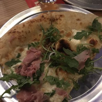Crispy's Springfield Gallery - Laura pizza - Pizza Near Me - Jacksonville, Florida