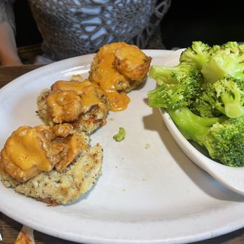 Lucky's Steakhouse - Crab cakes with shrimp - Steakhouses Near Me - Imlay City, Michigan