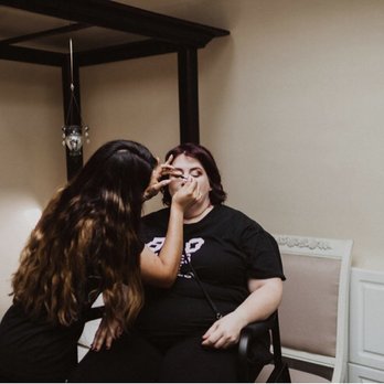 Makeupwithbree - Action shot - Makeup Artists Near Me