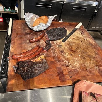 Terry Black's Barbecue - Yummy - Barbeque Near Me - Lockhart, Texas