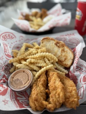 Raising Cane's Chicken Fingers by null