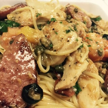 Win-Spuntino - Chicken and Sausage Basil - Italian Near Me - Honolulu, Hawaii