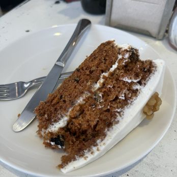 Five Elephant - Carrot cake - Desserts Near Me - A Coruña, C