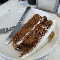 Five Elephant - Carrot cake