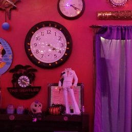 All clocked set at 4:20. All clocked set at 4:20.