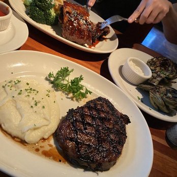 Houston's Restaurant - Hawaiian Rib Eye, Barbecue Pork Ribs, Grilled Artichokes - Steakhouses Near Me - Pasadena, California Houston's Restaurant - Hawaiian Rib Eye, Barbecue Pork Ribs, Grilled Artichokes - Steakhouses Near Me - Pasadena, California