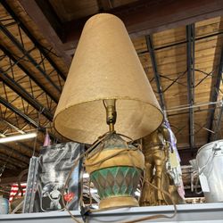 Alley Cat Vintage Mercantile - Lamps