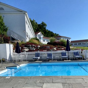 Mission Point Resort - The pool - Resorts Near Me - Mackinac Island, Michigan
