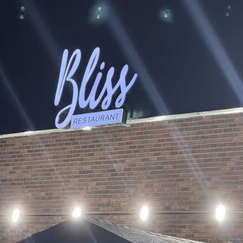 Bliss Restaurant - Caribbean Near Me - Florissant, Missouri