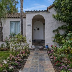 REVIVE Detox and Addiction Treatment - A closer view of the peaceful, flower-lined entrance to the residential setting at Revive Detox in Beverly Grove.