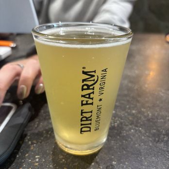 Dirt Farm Brewing - Apple cider on tap - Breweries Near Me - Bluemont, Virginia