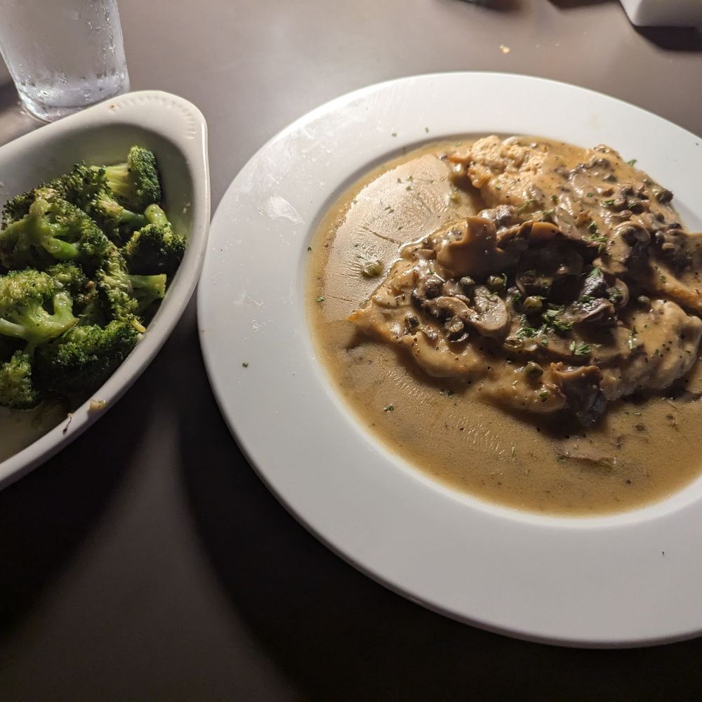 Napoli Kirkwood - Chicken piccata - Italian Near Me - Kirkwood, Missouri