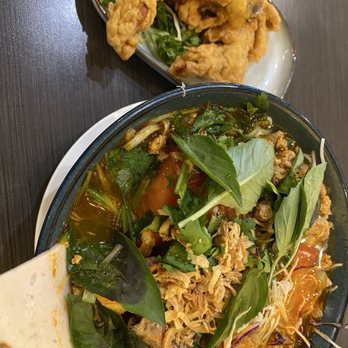 Di An Vietnamese Cuisine - Bun Rieu with Softshell Crab - Vietnamese Near Me - Markham, Ontario