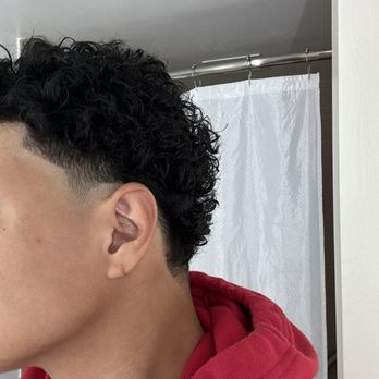 Groomsmen Barbershop - Multiple bald spots - Barbers Near Me - Riverview, Florida