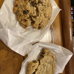 Cedarburg Coffee Roastery - Cowboy cookie (top) and chocolate chip cookie (bottom)