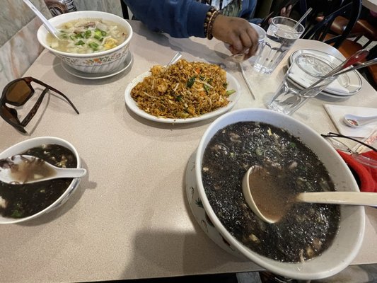 Three Happiness Restaurant by null