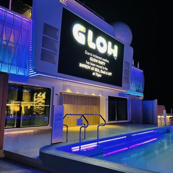 Norwegian Cruise Line - Pool Deck Party Moved during Inclement Weather - Travel Services Near Me Norwegian Cruise Line - Pool Deck Party Moved during Inclement Weather - Travel Services Near Me