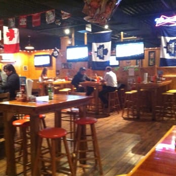 Hooters - Sports Bars Near Me - Etobicoke, Ontario