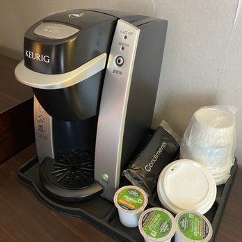 Holiday Inn Express Pittsburgh E - Waterfront Dr - Keurig is trash. Skip the gas station k-cup swill and grab a cup downstairs. It's actually decent, I promise! - Hotels Near Me - Munhall, Pennsylvania Holiday Inn Express Pittsburgh E - Waterfront Dr - Keurig is trash. Skip the gas station k-cup swill and grab a cup downstairs. It's actually decent, I promise! - Hotels Near Me - Munhall, Pennsylvania
