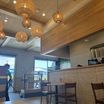 Luna Grill Bedford - Mediterranean Near Me - Corona, California