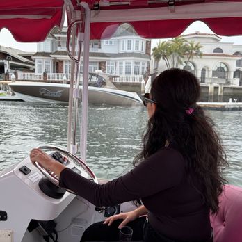 PCH Electric Boats - The boat goes 5 miles per hour - Boating Near Me - Huntington Beach, California