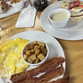 Con Huevos - Breakfast & Brunch Near Me - Louisville, Kentucky