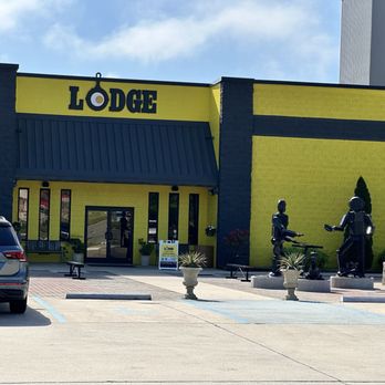 Lodge Factory Store - Storefront - Outlet Stores Near Me - South Pittsburg, Tennessee Lodge Factory Store - Storefront - Outlet Stores Near Me - South Pittsburg, Tennessee