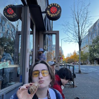 Half and Half Doughnut Co. - Coffee & Tea Near Me - Seattle, Washington