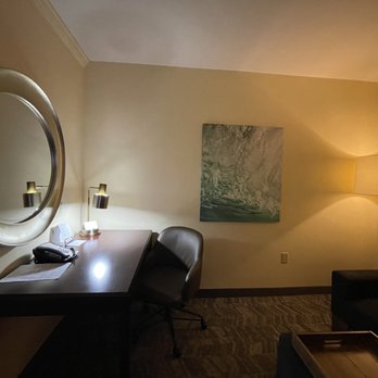 SpringHill Suites by Marriott Corona Riverside - Work desk - Venues & Event Spaces Near Me - Corona, California