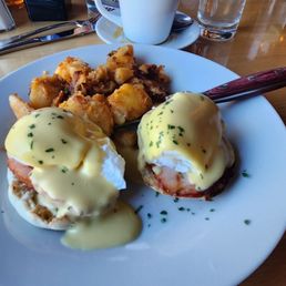 Classic Eggs Benedict