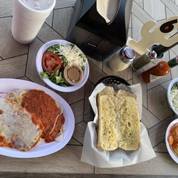 Primo’s Pizza And Pasta - I recommend it, a spectacular place and very delicious food and a good atmosphere