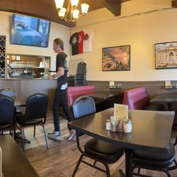 Biagio's Italian Restaurant - The inside