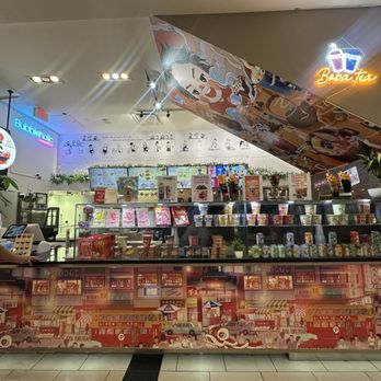 Bubbleholic - The establishment - Bubble Tea Near Me - Trumbull, Connecticut