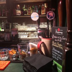 Buchetto 35 - Birra alla spina e menu dei cocktail della serata
