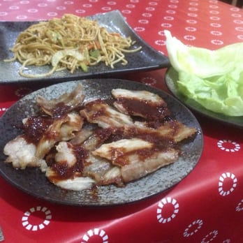 Tai Sawadee - Lettuce wrap with pork belly - Korean Near Me - Barcelona, B