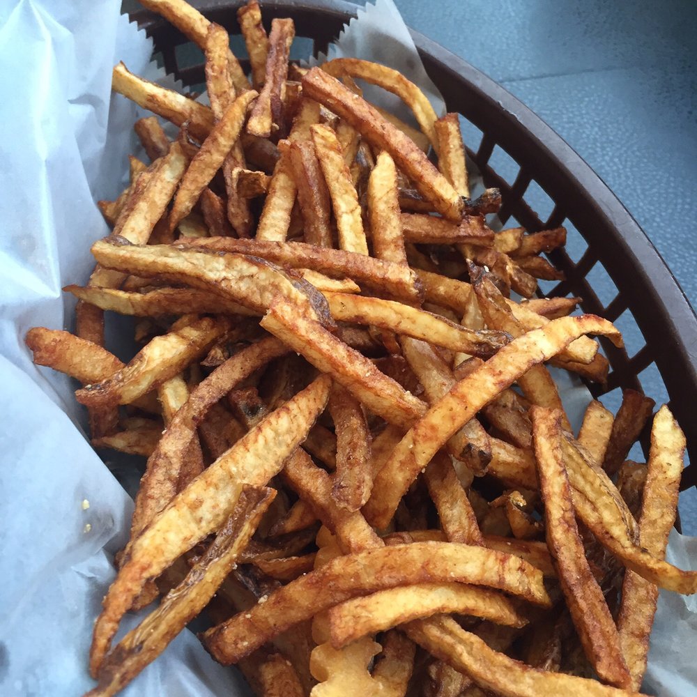 Doug's Classic 57 Diner - Diners Near Me - Alliance, Ohio
