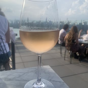 Westlight - Rosè - Tapas/Small Plates Near Me - Brooklyn, New York