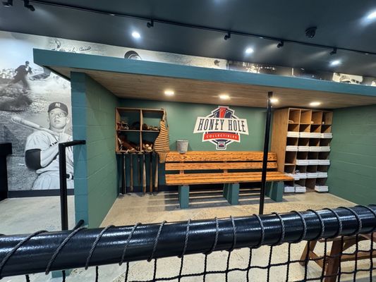 Honey Hole Collectibles by null