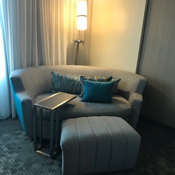 Courtyard by Marriott Houston Intercontinental Airport - Couch - Hotels Near Me - Houston, Texas
