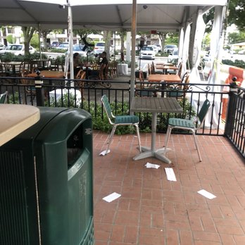 La Carreta - Outside - Cuban Near Me - Miami, Florida