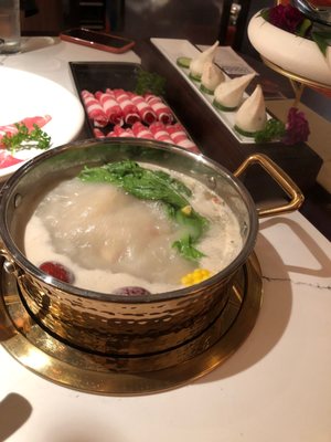 Da Yu Hot Pot by null