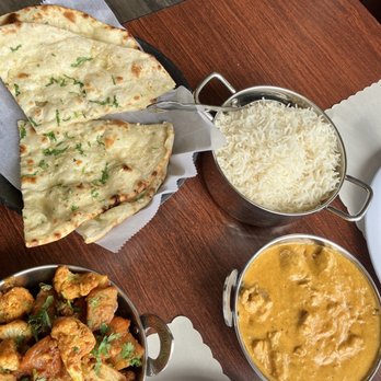 Himalayan Kitchen - Kalispell - Garlic naan, basmati rice, chicken korma and aloo gobi - Himalayan/Nepalese Near Me - Kalispell, Montana