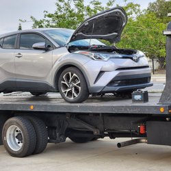 Knight's Towing