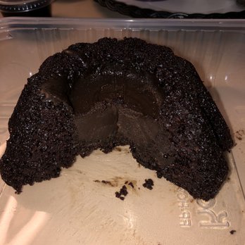 Chili's - This is supposed to be a lava cake. Just guessing the volcano is dormant??? Lol - American Near Me - Enid, Oklahoma